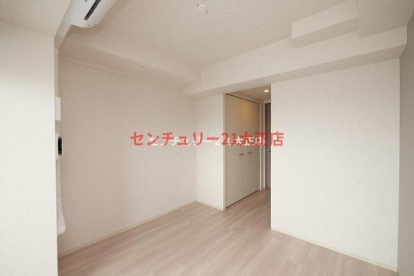 レジュールアッシュアーバンイールの洋室