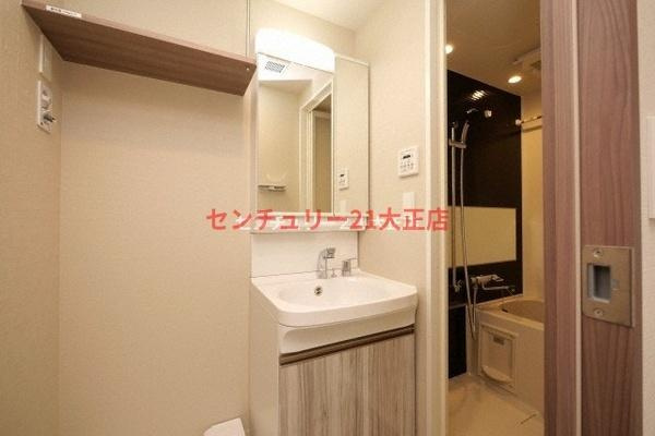 レジュールアッシュアーバンイールの洗面所