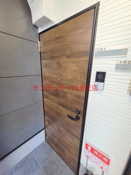 Nesta　Residence大正の玄関