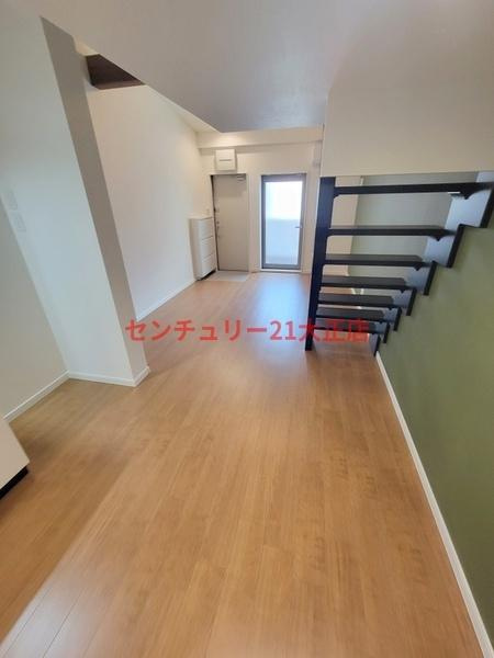 Nesta　Residence大正の洋室
