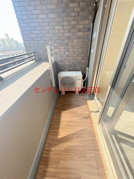 パークフラッツ弁天町駅前のバルコニー