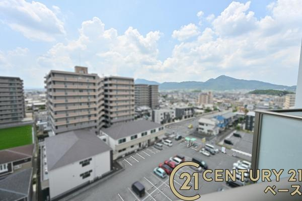 エスリード五位堂駅前のその他|■現地撮影写真■近隣に高い建物がなくお部屋から二上山が見えます！