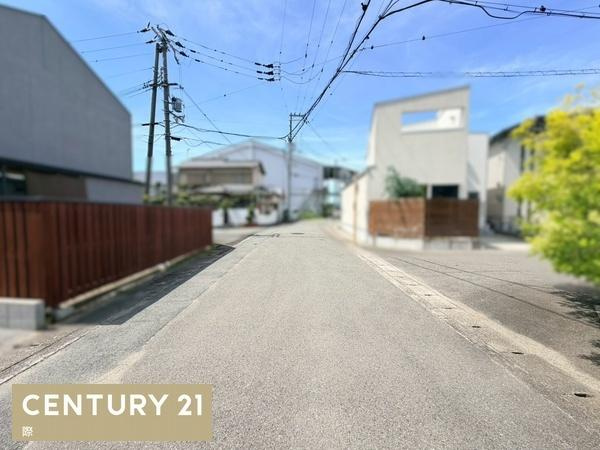 和歌山市井辺　中古戸建の前面道路含む現地写真