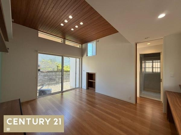 和歌山市井辺　中古戸建の居間・リビング