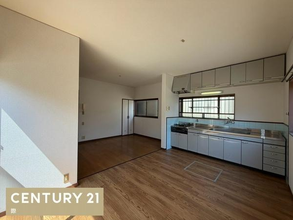 岩出市中迫　中古戸建の居間・リビング