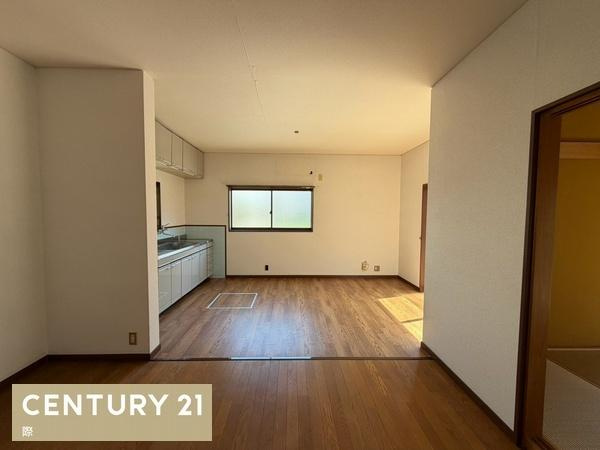 岩出市中迫　中古戸建の居間・リビング