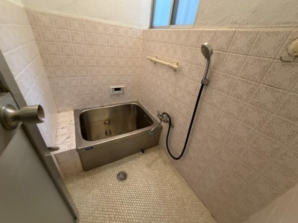【浴室】 | 掲載写真には、AIによる画像加工により家具・家電・小物等を消去または調整しているものがあります。現況と異なる場合がありますので、現地および現況を優先いたします。