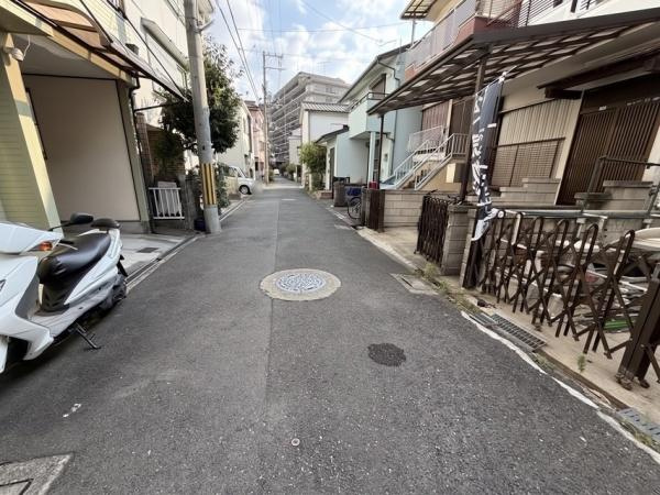【前面道路含む現地写真】 | 掲載写真には、AIによる画像加工により家具・家電・小物等を消去または調整しているものがあります。現況と異なる場合がありますので、現地および現況を優先いたします。