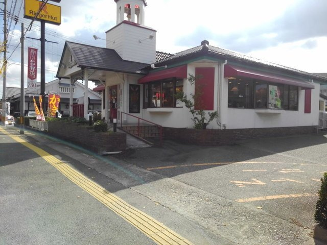 【周辺】 | エムケイワイ　レイク | リンガーハット福岡春日店まで700m