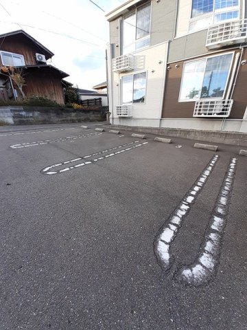 ベルデス・コリーナの駐車場