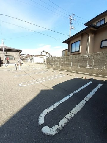 カルムＢの駐車場