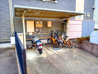 【その他】 | レオパレスＮＡＹＡ２００６ | 屋根付き駐輪場