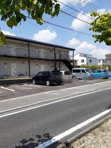 パークサイド板倉の駐車場