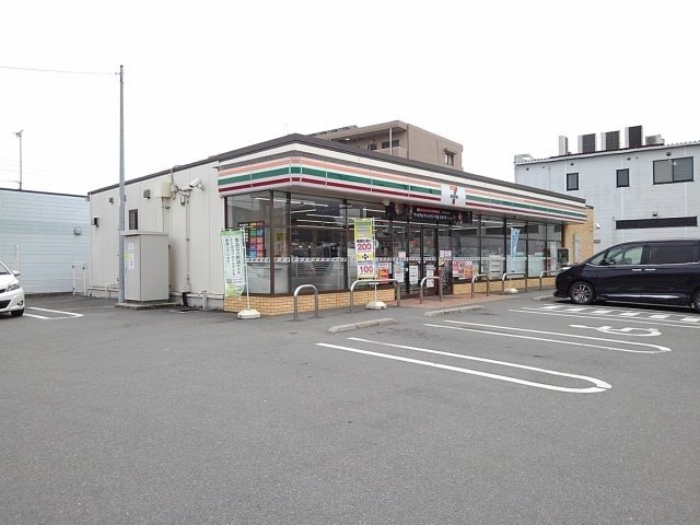 ヒルズ上弓削　Ａの周辺|セブンイレブン久留米合川大橋店まで1300m