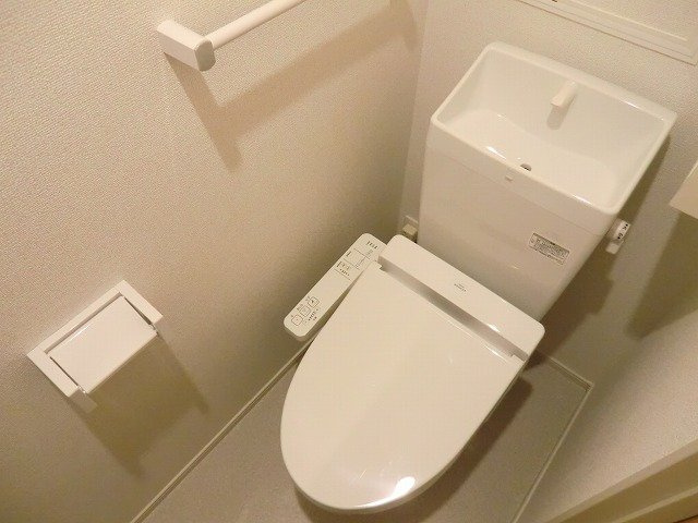モルト　ピエーノ　Ⅲのトイレ