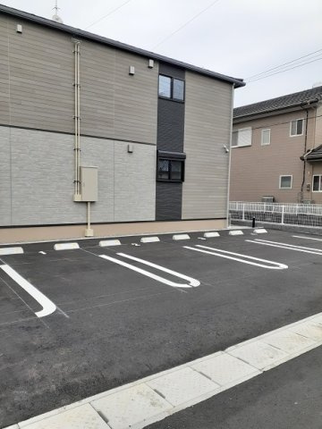 サウスウェー　Ⅶの駐車場