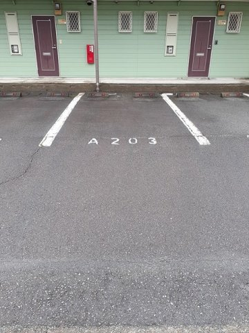 プライム駅東Ａの駐車場