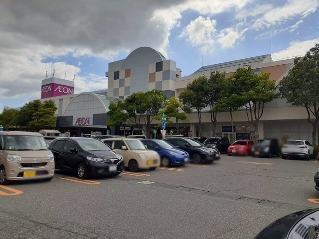 プレッソの周辺|イオン東店まで1300m
