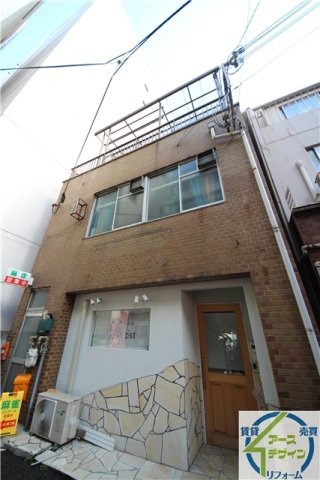 本町ビルの外観