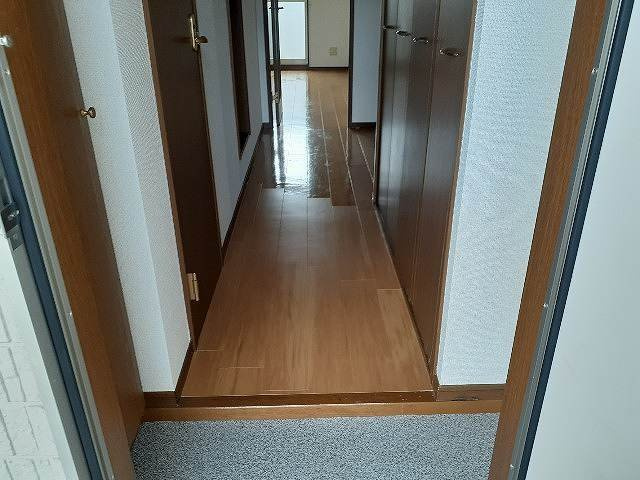 エスポワールＫの玄関