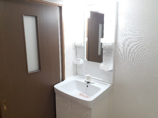 西中コーポの洗面所