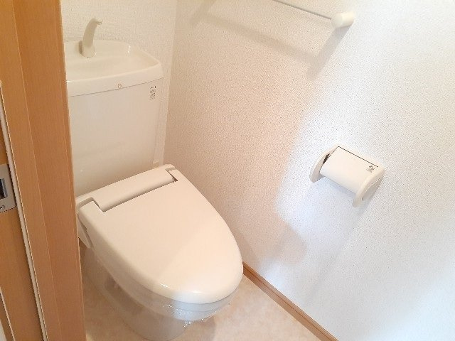 トロワ　ブリランⅢのトイレ