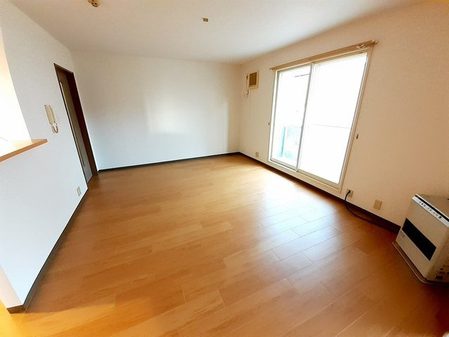 クレストール高柳の居間・リビング