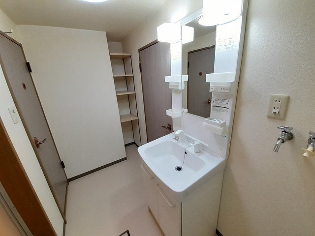 クレストール高柳の洗面所