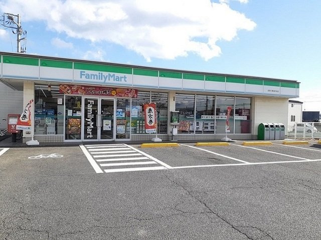 アンソレイエⅡの周辺|ファミリーマート加茂川東海店まで600m