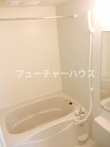 スッド　アルトゥーラの浴室|きれいなお風呂です