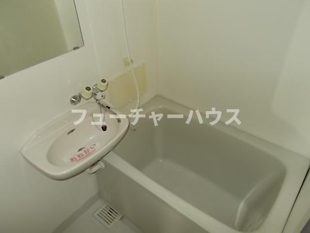 エルディム笹島の浴室