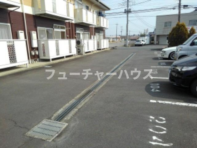 カサグランデ宍戸Ｂの駐車場