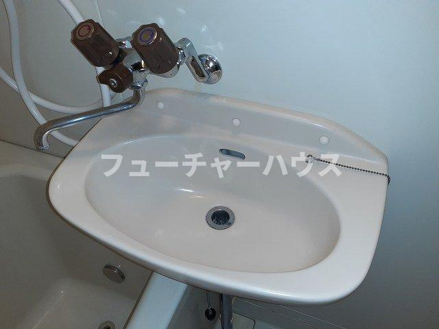 仲屋コーポ諏訪の洗面所