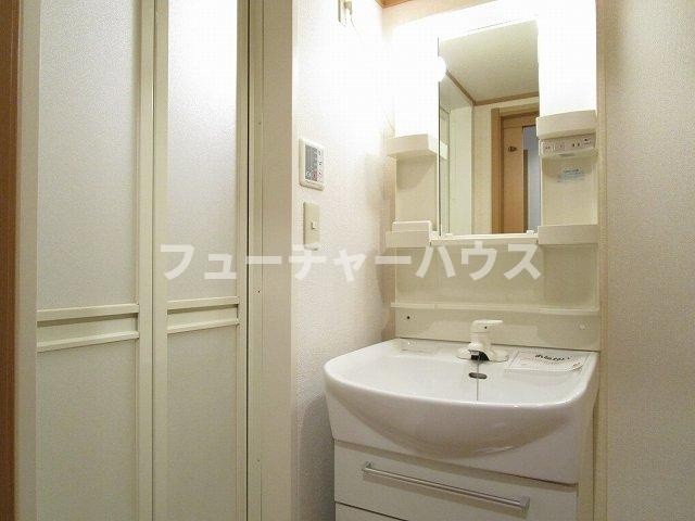 オーセント赤塚の洗面所