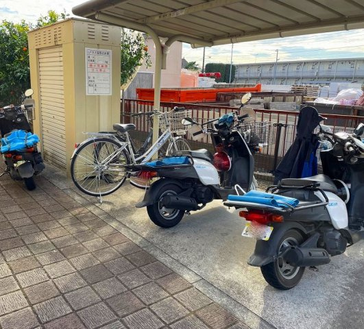 レオパレスｔａｃｈｉｂａｎａのその他|屋根付き駐輪場完備