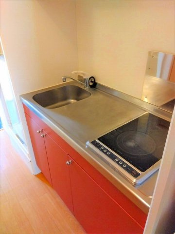 レオパレスハポネスⅢのキッチン