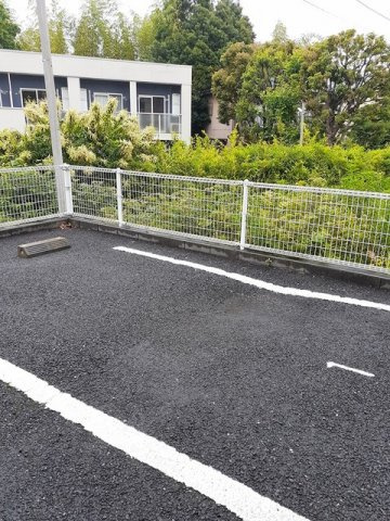 アルトパラーシオの駐車場