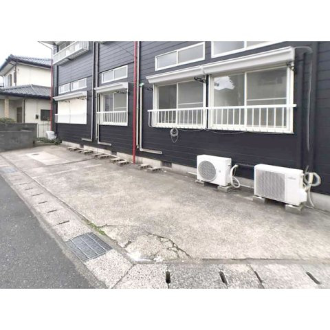 ビューシティ都賀Ⅱの駐車場