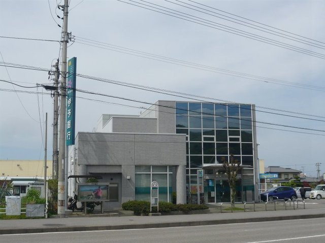 モナ・ヴェイルⅡの周辺|伊予銀行新居浜東支店様まで300m