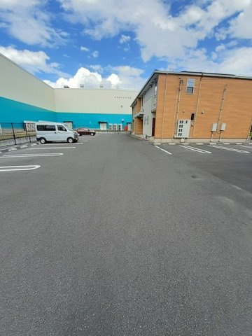 ミニョン　ノンブリル川之江Ｂの駐車場