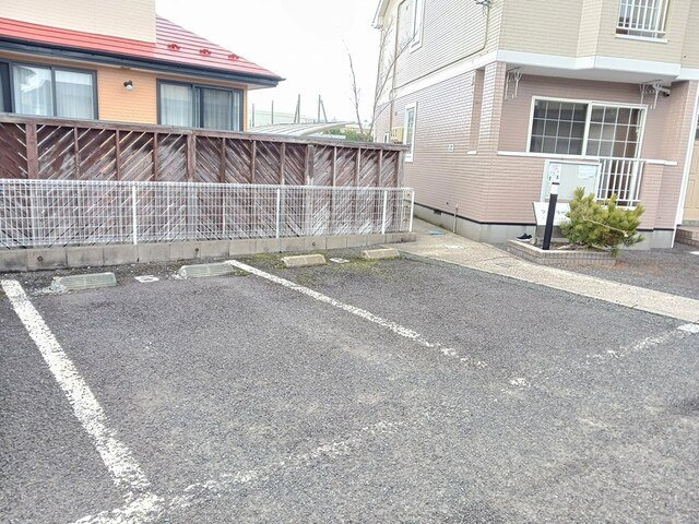 ファミリーの駐車場|駐車場完備です