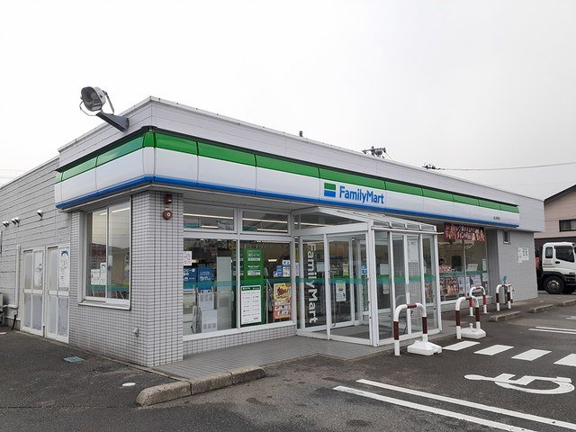 カルムＡの周辺|ファミリーマート潟上昭和店まで240m