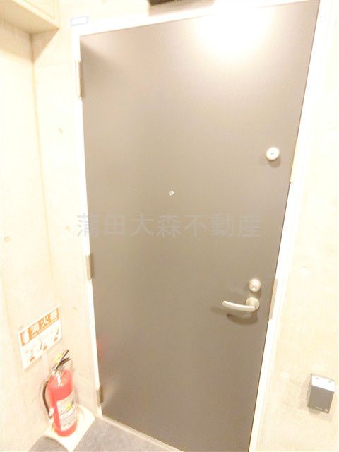 fourフォー千鳥町の玄関