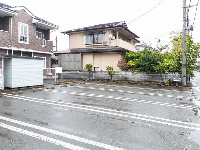 エスポワール泉の駐車場|駐車場があります
