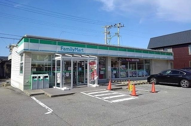 エスポワール泉の周辺|ファミマ　泉中央３丁目店まで350m