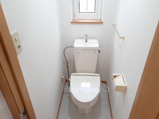 エスポワール泉のトイレ|ゆったりとした空間のトイレです