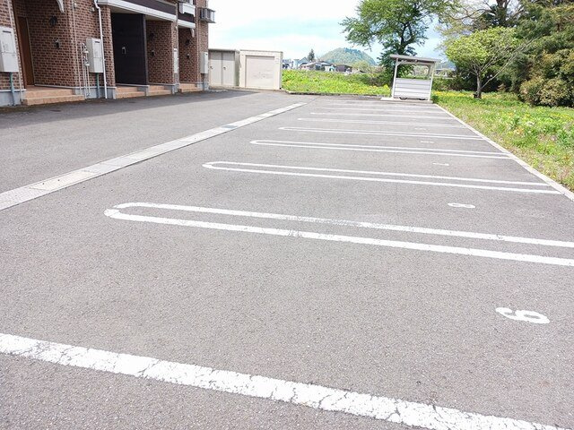 プリムローズⅣの駐車場|駐車場があります