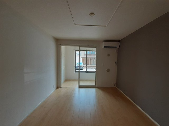 エム．ジョワイユⅡの居間・リビング