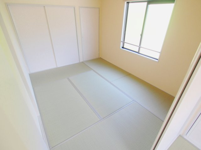 シャルム中野　A棟の和室