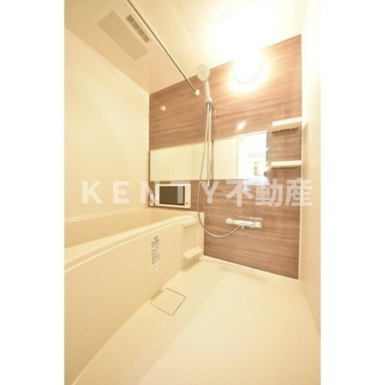 【浴室】 | ＣＡＳＡ　ＰＩＡＺＺＡ　下丸子 | 日々の疲れを癒すお風呂付です